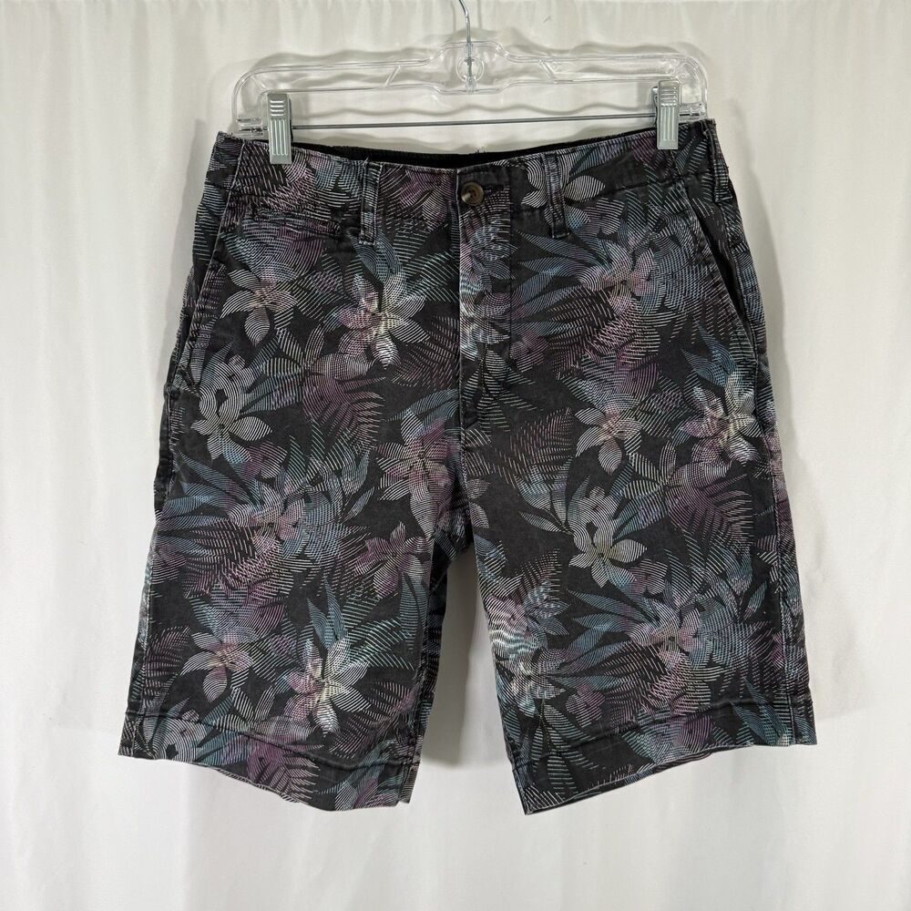 American Eagle Shorts Men's 30 Black Floral Hawaiian Chino Next Level Stretch